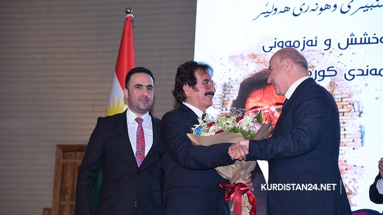 به‌ وێنه‌.. مه‌راسیمی رێزلێنانی هونه‌رمه‌ند حه‌سه‌ن گه‌رمیانی